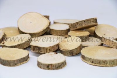 дървени шайби с дупчица по средата