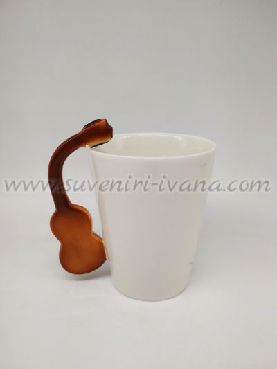 подаръчна чаша за музиканти ноти с дръжка класическа китара
