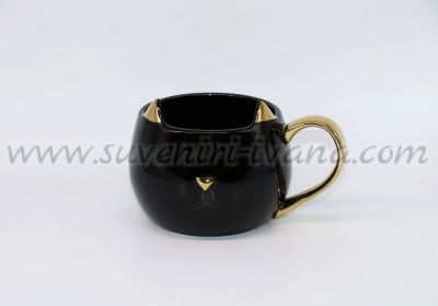 черна керамична чаша котка