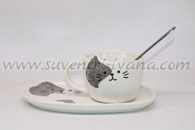 чаша и чинийка котка модел четири
