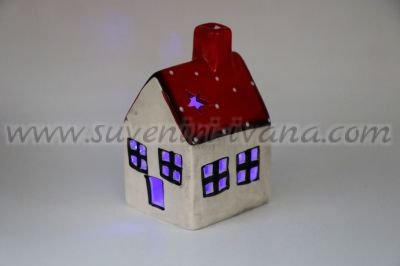 светеща коледна украса къщичка с мигаща лампичка вътре