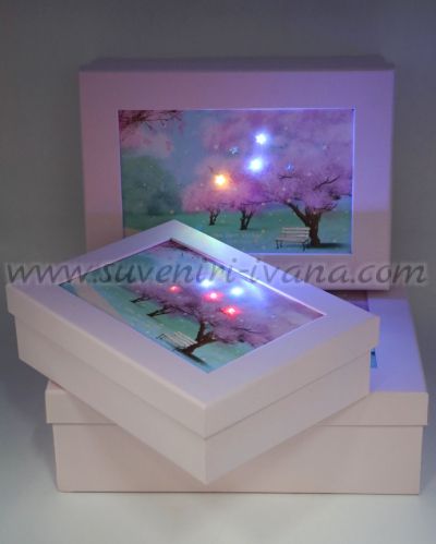 светещи кутии за подаръци розови