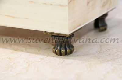 метални крака за малки мебели и кутии