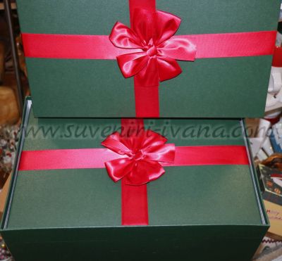зелени подаръчни кутии с панделка комплект 3 броя