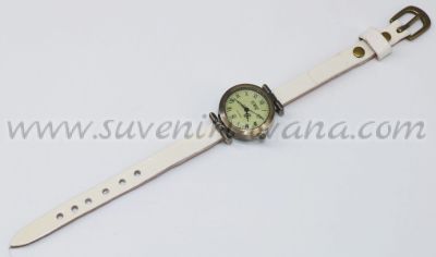 дамски часовник за ръка в стил винтидж с бяла кожена каишка