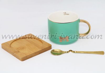 чаша за чай или кафе с бамбукова подложка