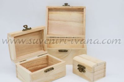 комплект дървени кутии за декупаж със заоблен капак