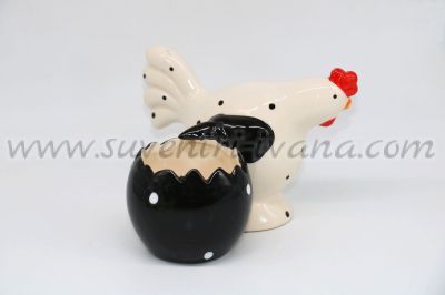 бяла керамична кокошка с кошче за декорация