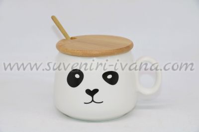 Чаша панда с бамбуково капаче и лъжичка, модел четири