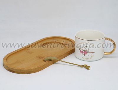порцеланова чаша за чай или кафе с бамбукова чинийка и лъжичка