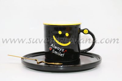 Комплект чаша с чинийка серия 'Smile', модел три