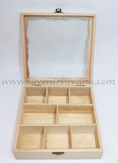 дървена кутия за декупаж с 8 разделения