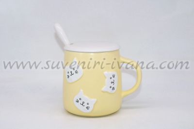 Жълта чаша за чай или кафе серия котки