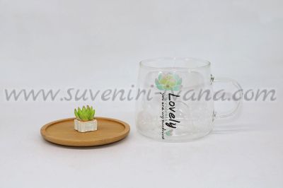 комплект стъклена чаша с бамбукова чинийка/капаче