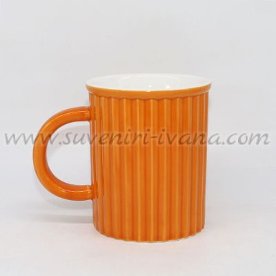 Оранжева релефна керамична чаша