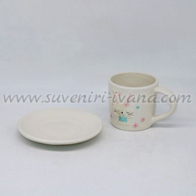 чаша за чай или кафе със зайче плюс чинийка