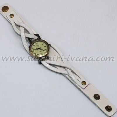 часовник за ръка тип гривна с каишка от естествена кожа
