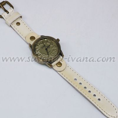винтидж часовник за ръка с бяла каишка от естествена кожа