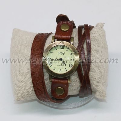Часовник за ръка тип гривна с каишка от естествена кожа, модел три