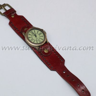 винтидж часовник за ръка с тъмночервена каишка от естествена кожа