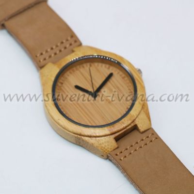 ръчен часовник от бамбук