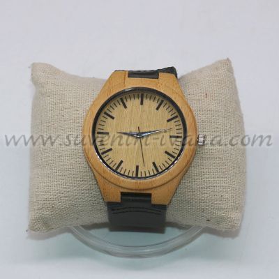 Дървен часовник за ръка с кожена каишка, модел две