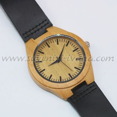 ръчен часовник от бамбуков материал