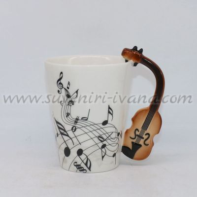 Порцеланова чаша ноти с дръжка цигулка