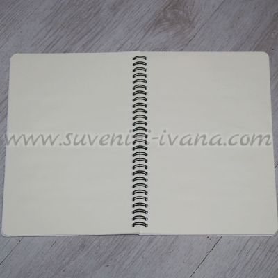 винтидж тетрадка с бели листа голям формат