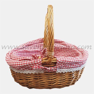 кафяви плетени кошници от ратан с текстилно покритие