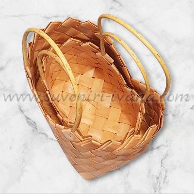 плетени кошници/чанти с дръжки 