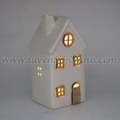коледна светеща къщичка с LED лампичка