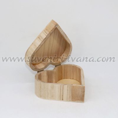 Дървена кутия за декупаж и декорация във формата на сърце - 13,0 х 6,0 см