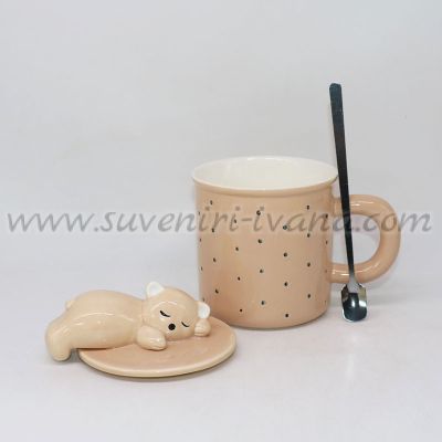 чаша с мече, капак и лъжичка