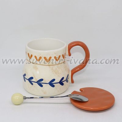 подаръчна чаша с капак и лъжичка