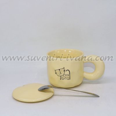 чаша с илюстрация на коте