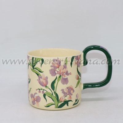 Керамична чаша с флорален принт и декорирана дръжка, модел две
