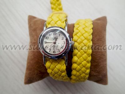 Часовник гривна в стил винтидж с каишка от текстил
