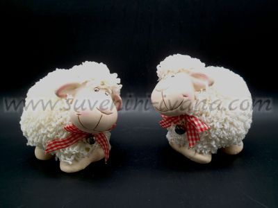 Овца керамична с гъста вълна и звънче 12,0 х 10,0 см.