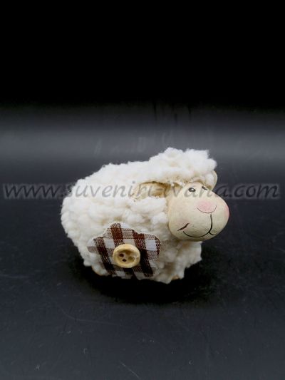 Овца керамична с гъста вълна и ръчна декорация 6,5 х 5,0 см.