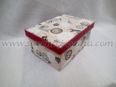 Подаръчна кутия от картон с текстилно покритие 25,0 х 18,0 х 11,5 см