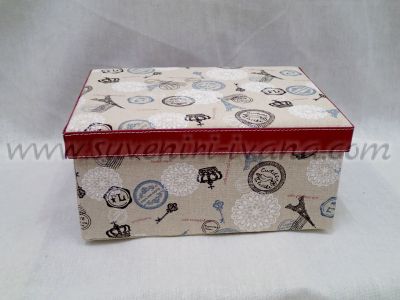 Подаръчна кутия от картон с текстилно покритие 30,5 х 22,5 х 14,0 см