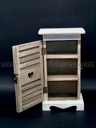 дървено шкафче за принадлежности