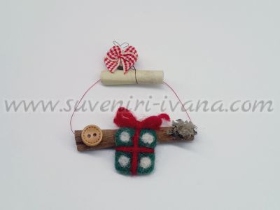 Коледна фигурка за елха-подарък с късметче